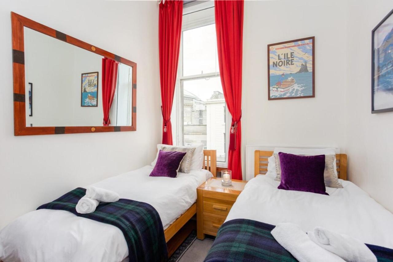Cozy 2 Bedroom Apartment At Heart Of The エディンバラ エクステリア 写真